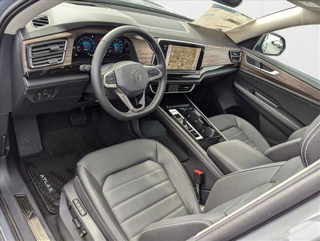 New 2025 Volkswagen Atlas SEL image 3