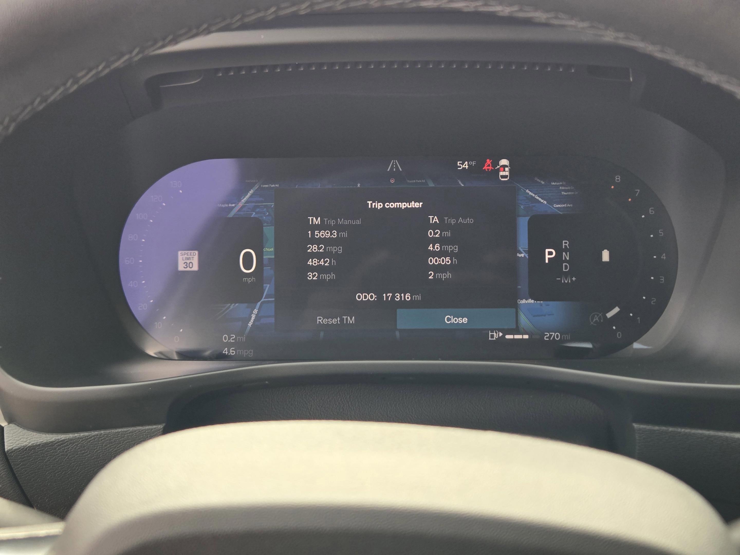 Used 2025 Volvo XC40 B5 Plus image 23