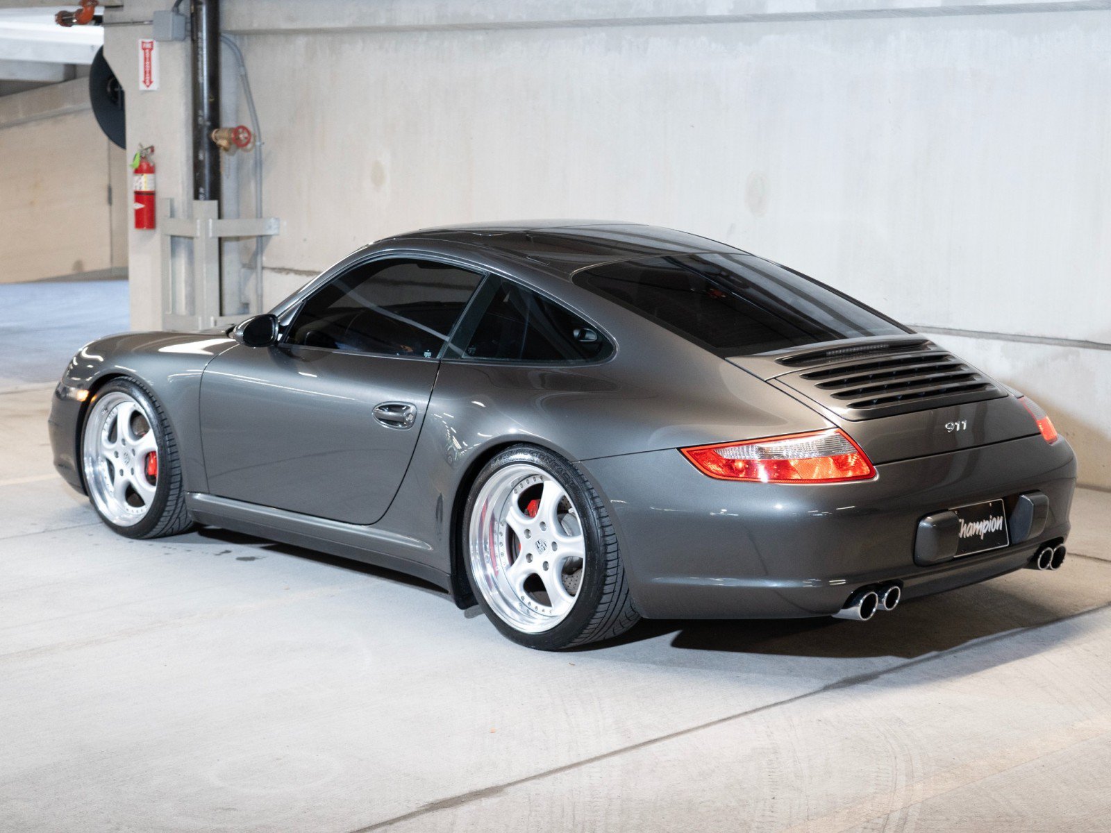 Used 2006 Porsche 911 Carrera 4S AWD/4WD image 3
