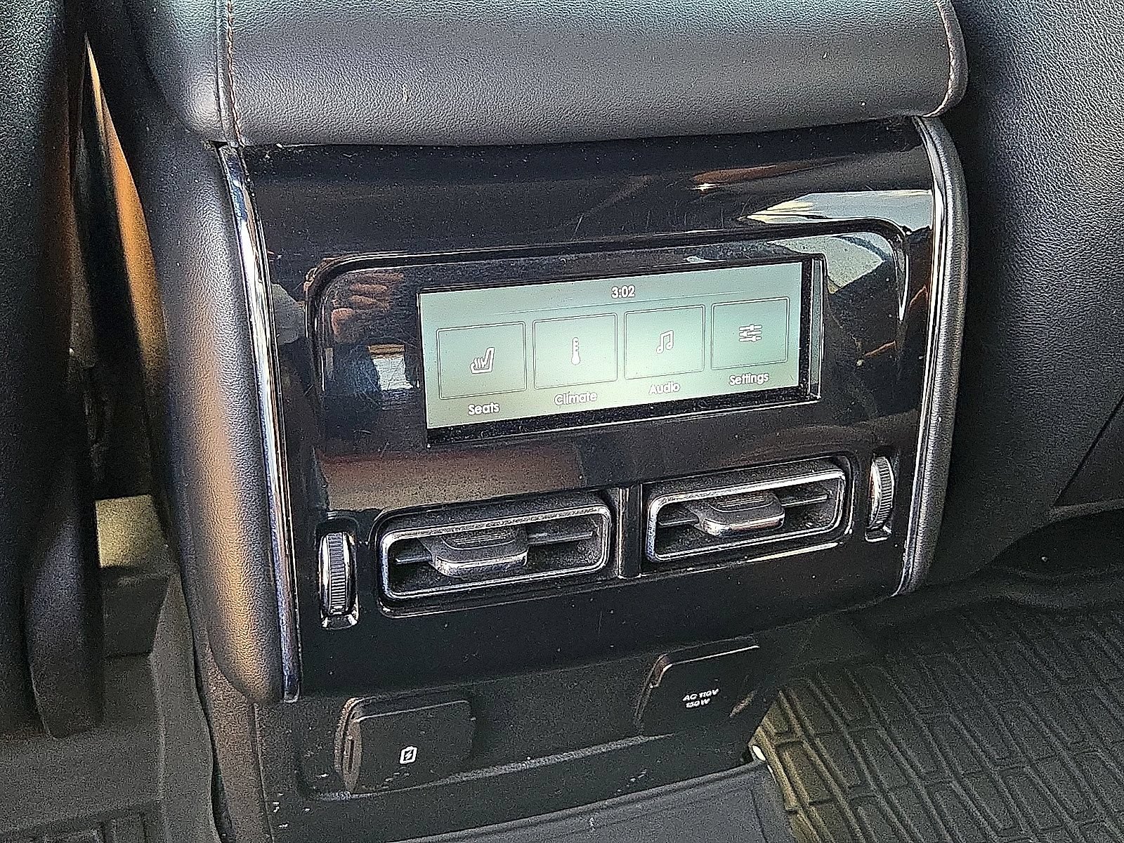 Used 2020 Lincoln Aviator Grand Touring w/ Equipment Group 302A AWD/4WD image 15
