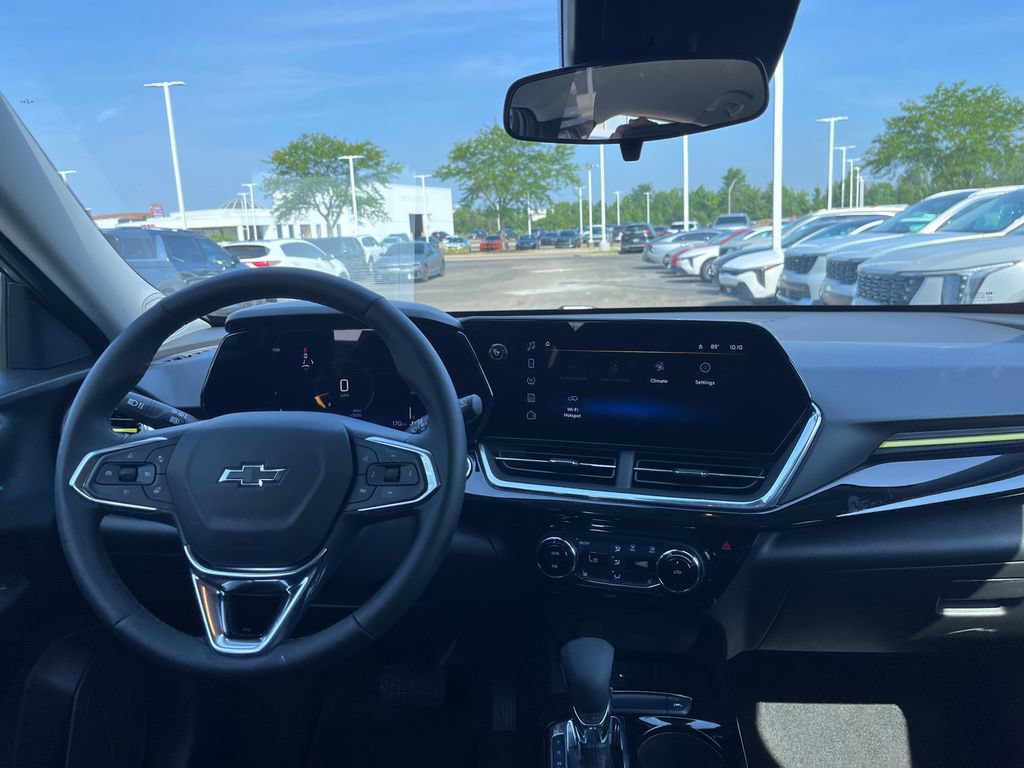 Used 2026 Chevrolet Trax ACTIV w/ Driver Confidence Package FWD image 19