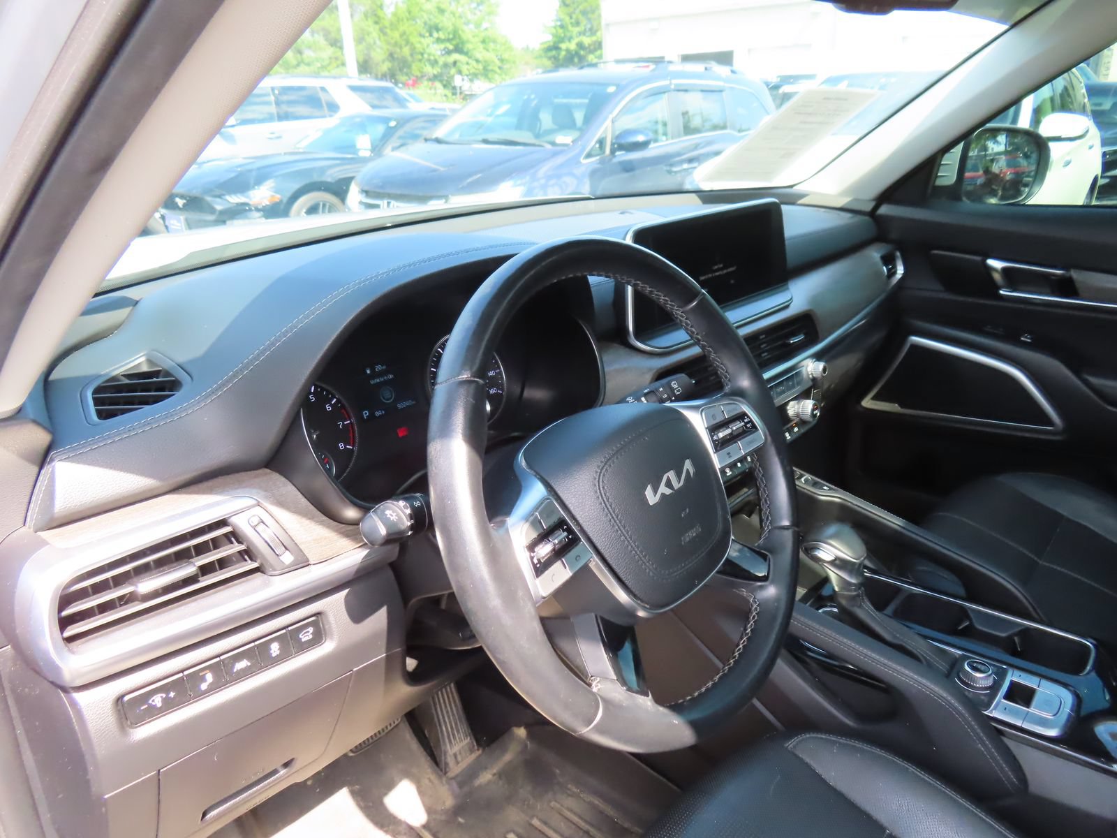 Used 2022 Kia Telluride EX w/ EX Premium Package AWD/4WD image 10