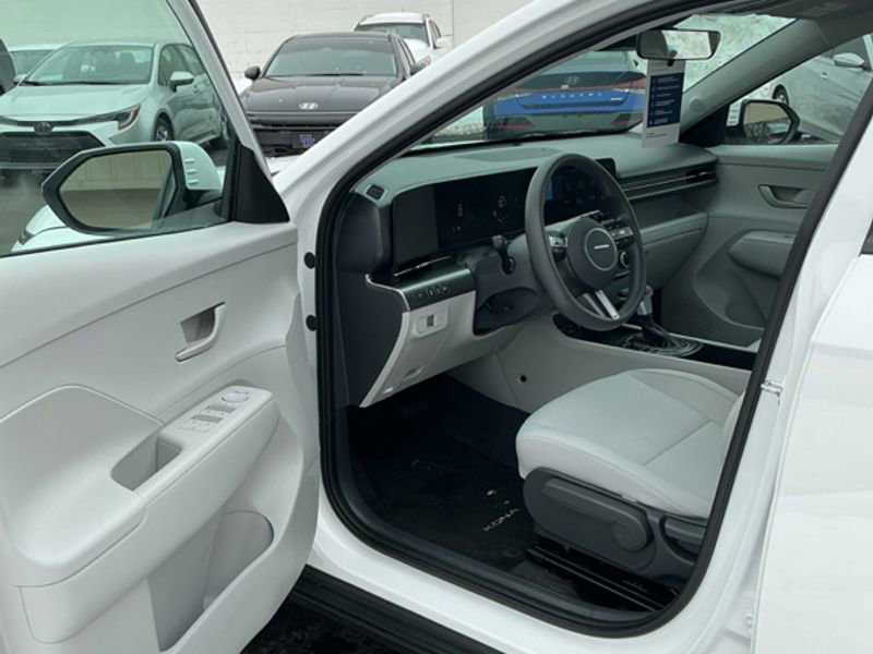 Certified 2026 Hyundai Kona SE image 11