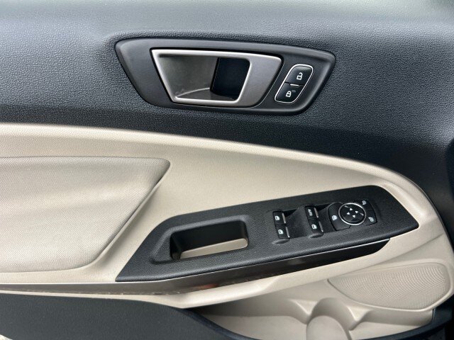 Certified 2020 Ford EcoSport SE w/ SE Convenience Package AWD/4WD image 11