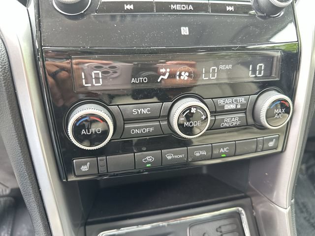 Used 2022 Subaru Ascent Limited w/ Technology Package AWD/4WD image 19