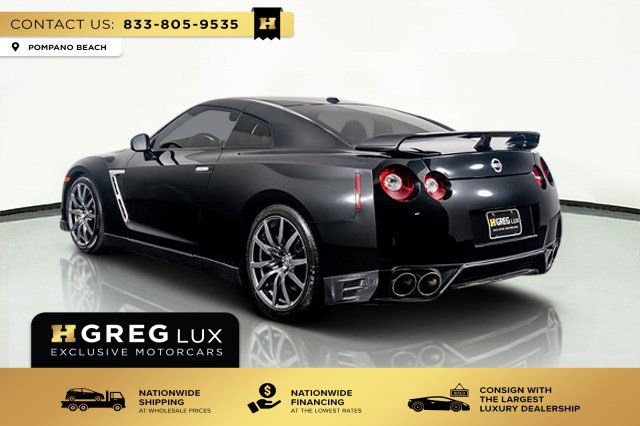 Used 2015 Nissan GT-R Premium image 13