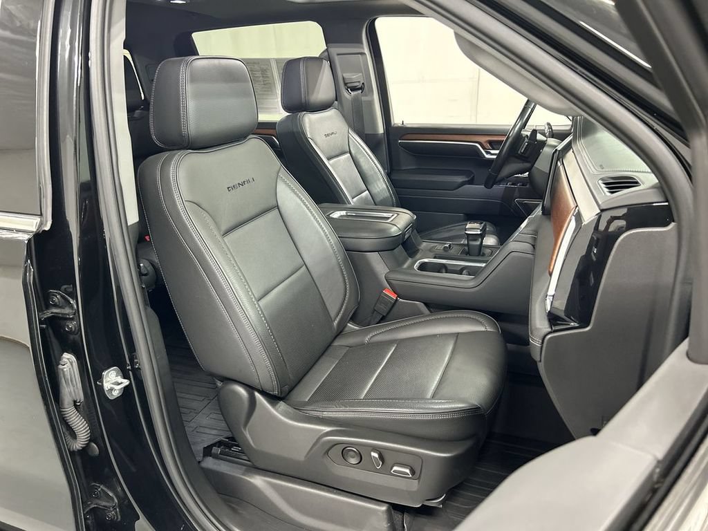 Used 2022 GMC Sierra 1500 Denali w/ Denali Reserve Package AWD/4WD image 23