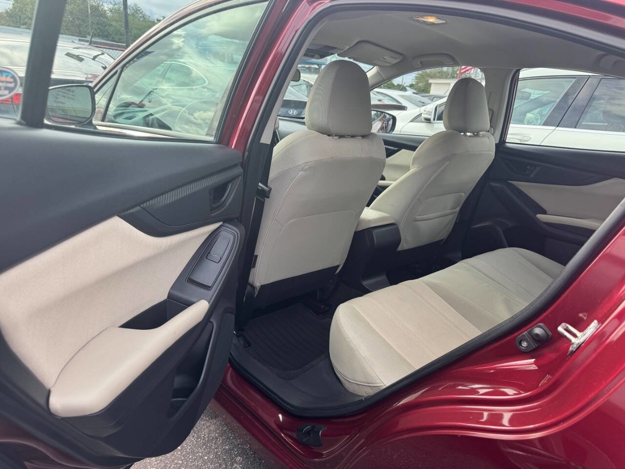 Used 2017 Subaru Impreza 2.0i AWD/4WD image 10