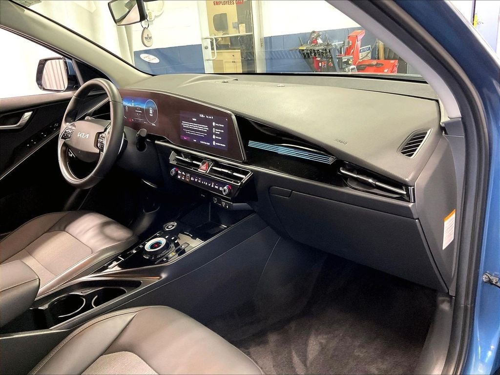 Used 2024 Kia Niro Wind w/ Wind Preserve Package FWD image 14