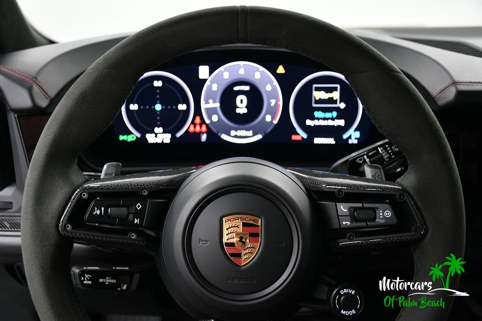 Used 2025 Porsche Cayenne GTS AWD/4WD image 46