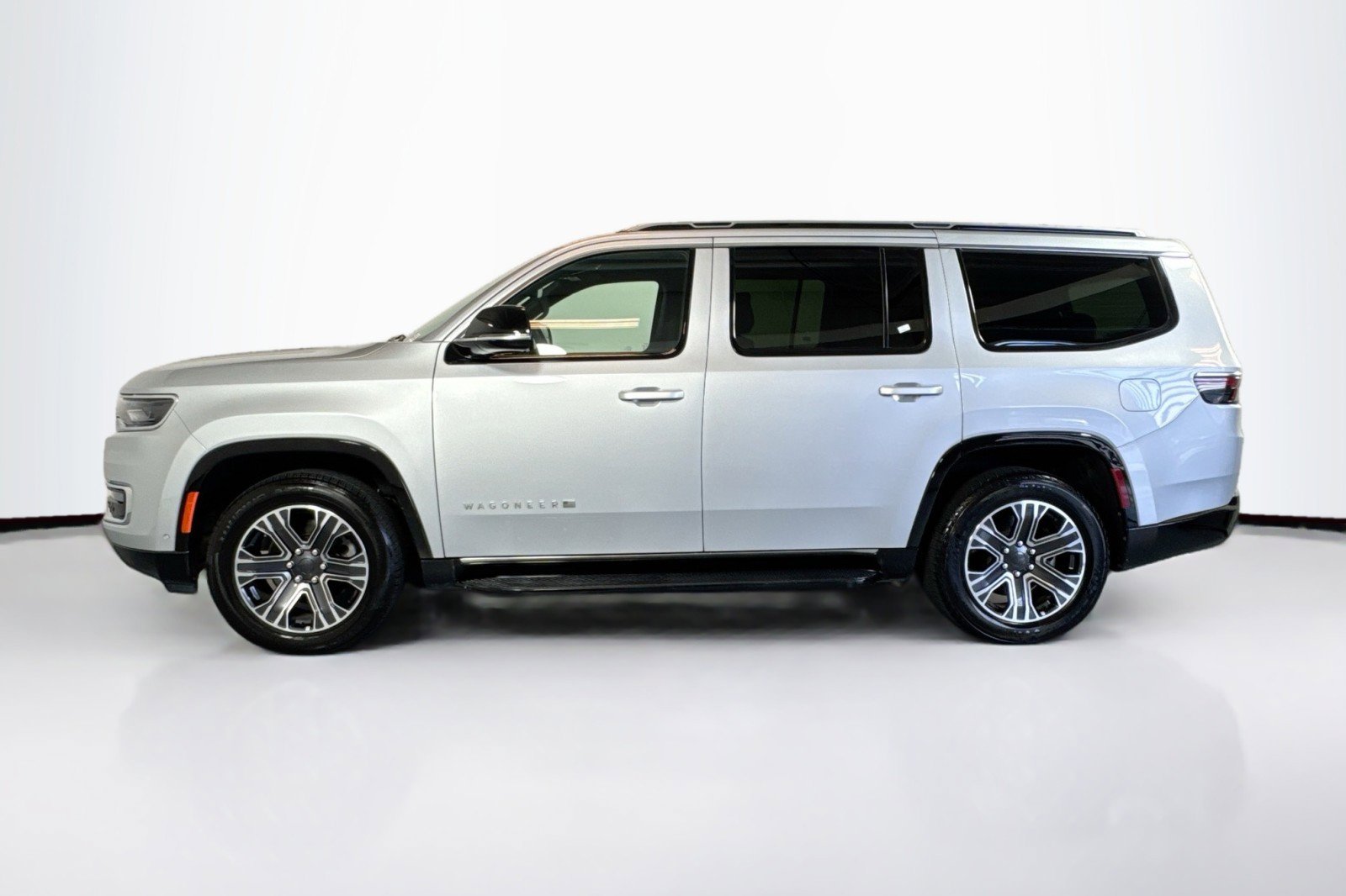 Used 2023 Jeep Wagoneer Series II image 8