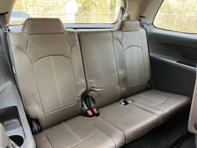 Used 2016 GMC Acadia SLT image 32