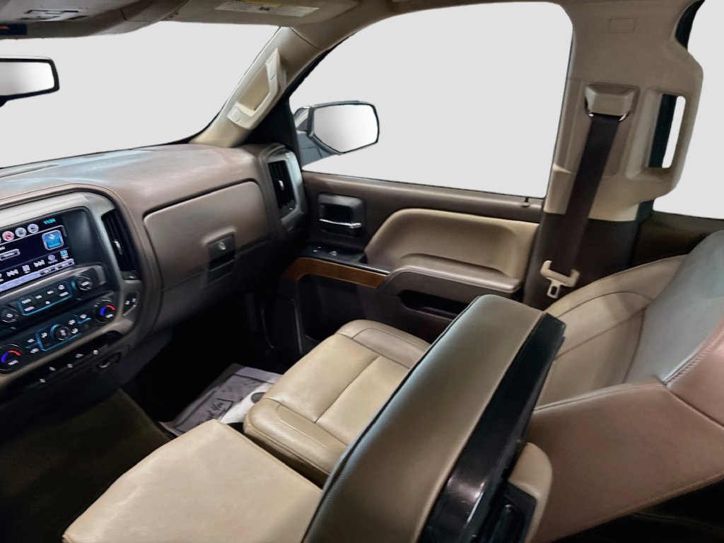 Used 2018 Chevrolet Silverado 1500 LTZ AWD/4WD image 23