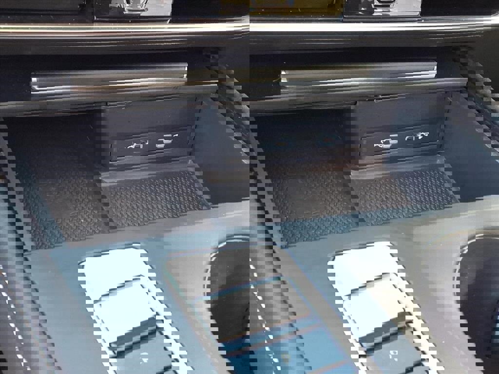 Used 2024 Volkswagen Atlas SE image 21