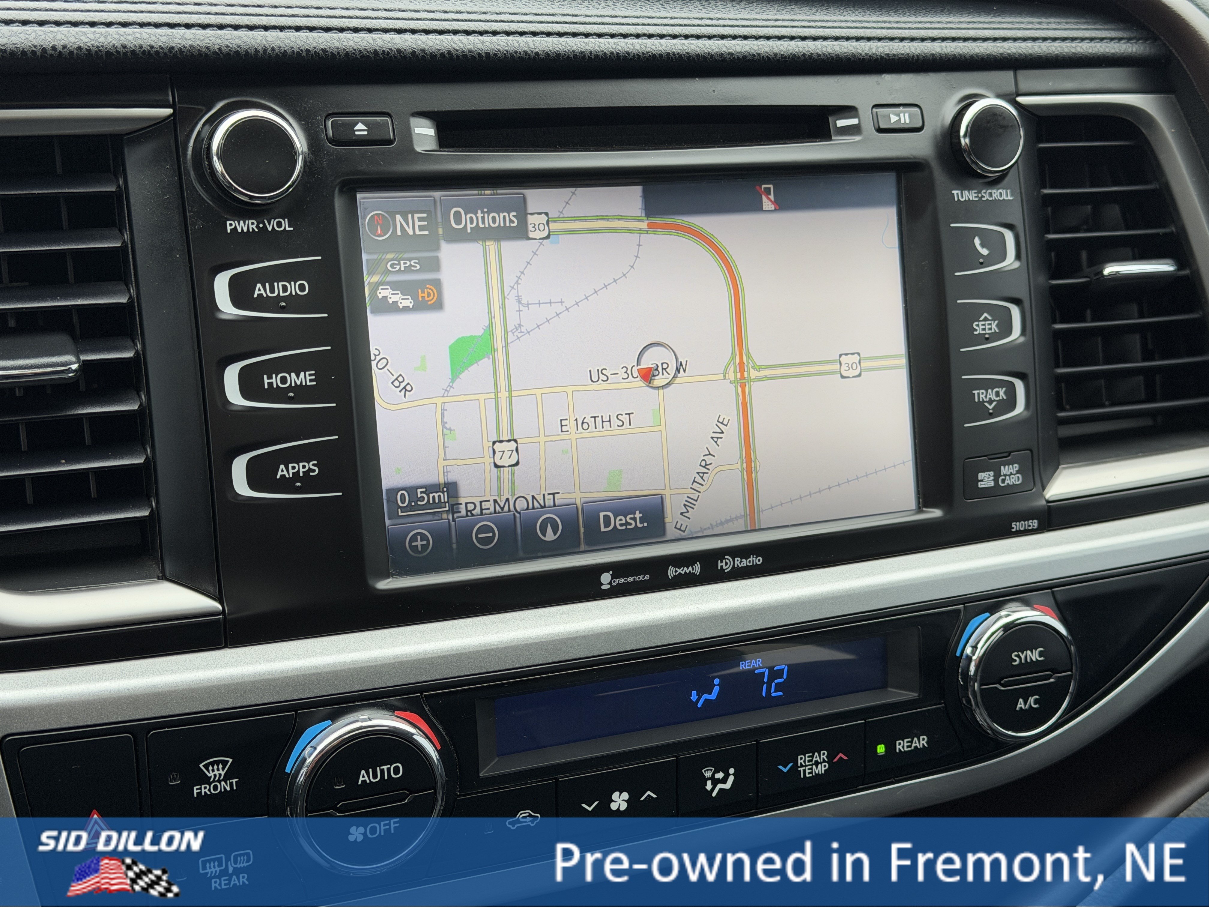 Used 2016 Toyota Highlander XLE AWD/4WD image 10