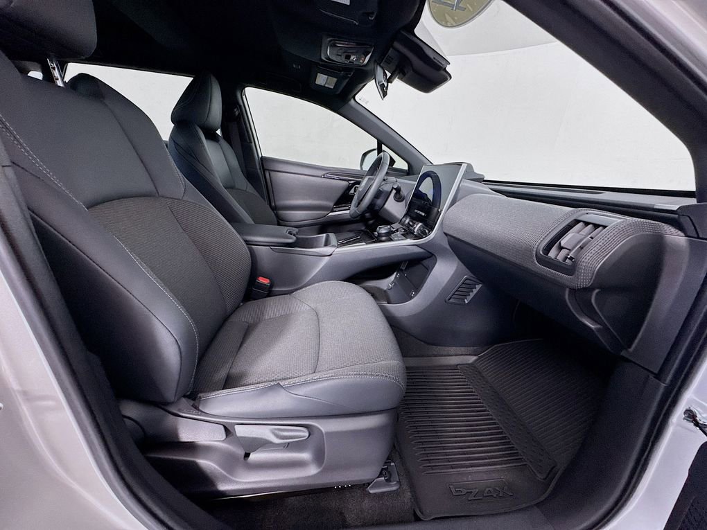 Used 2024 Toyota bZ4X XLE image 31