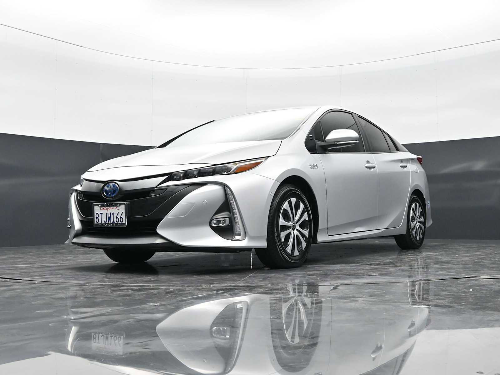 Used 2021 Toyota Prius Prime Limited image 24