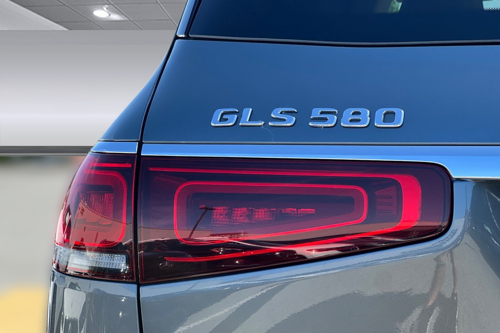 Used 2020 Mercedes-Benz GLS 580 4MATIC image 28