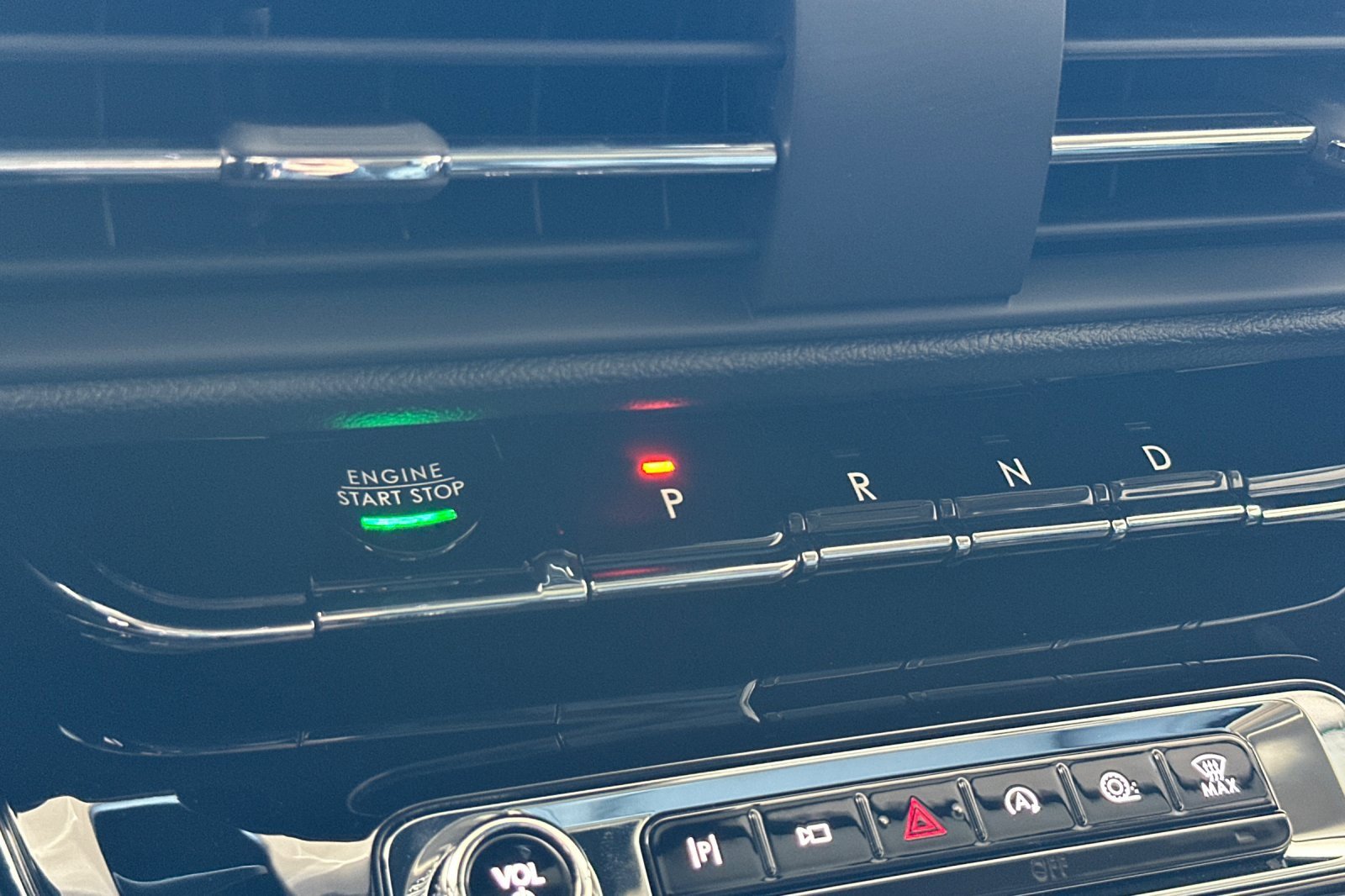 New 2025 Lincoln Corsair Reserve w/ Equipment Group 202A image 20