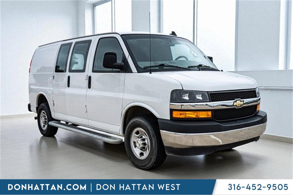 Used 2023 Chevrolet Express 2500 w/ Driver Convenience Package image 43