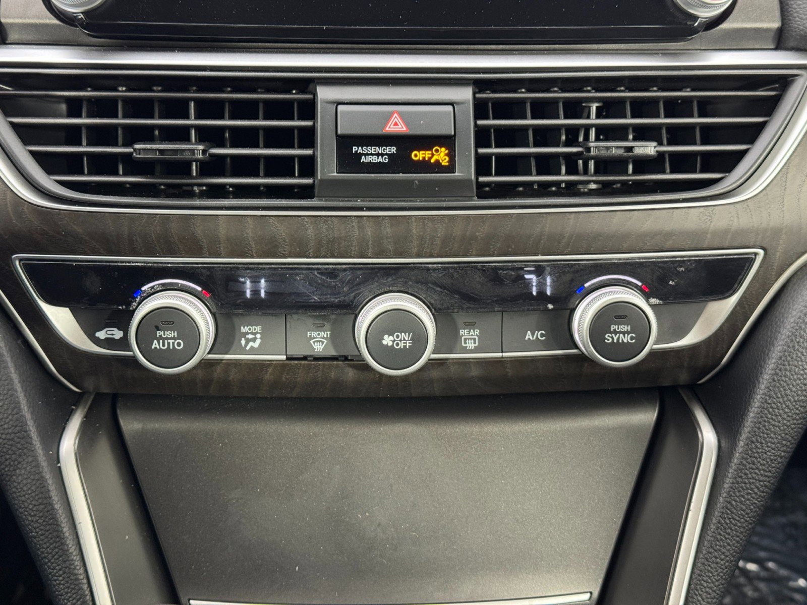 Used 2018 Honda Accord EX-L image 29