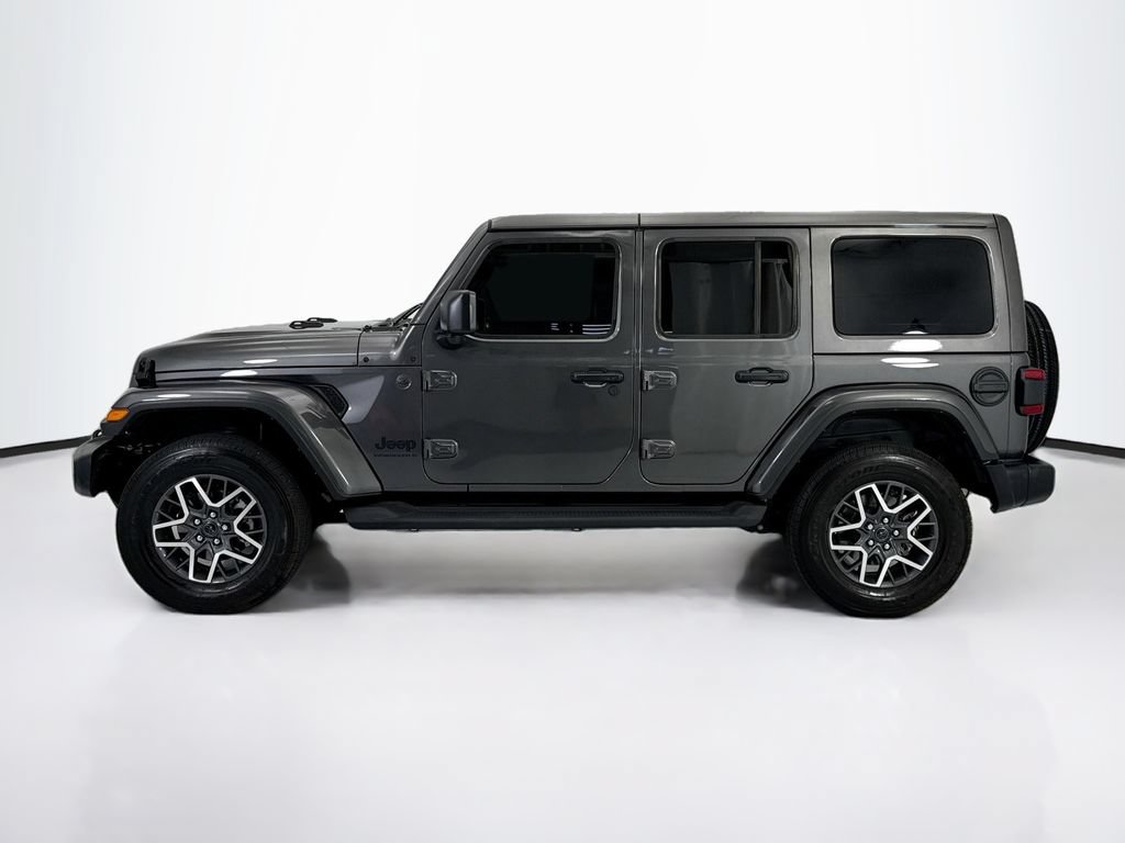 Used 2025 Jeep Wrangler Unlimited Sahara AWD/4WD image 8