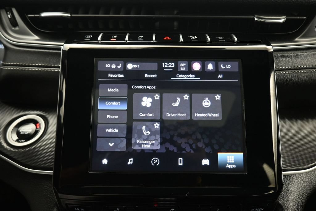 Used 2025 Jeep Grand Cherokee L Altitude AWD/4WD image 18