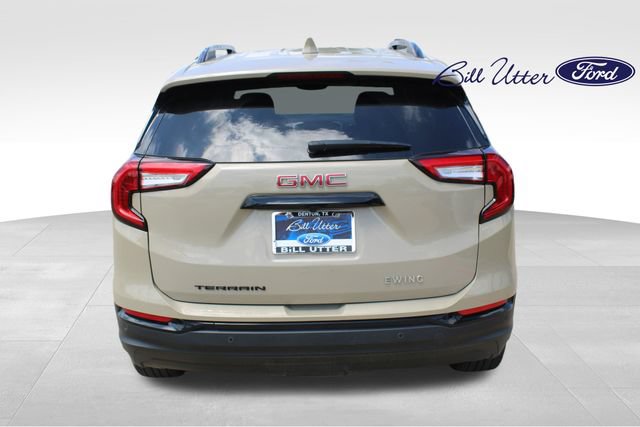 Used 2023 GMC Terrain SLE w/ Elevation Edition FWD image 6