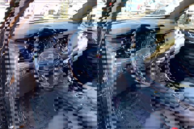 Used 2024 Cadillac XT5 Luxury image 14