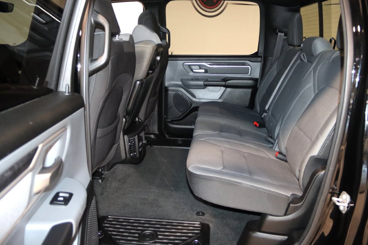 Used 2023 RAM 1500 Big Horn AWD/4WD image 36