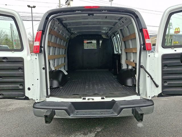 Used 2024 Chevrolet Express 2500 w/ Driver Convenience Package image 27