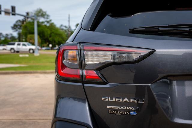 Certified 2025 Subaru Outback Premium AWD/4WD image 16