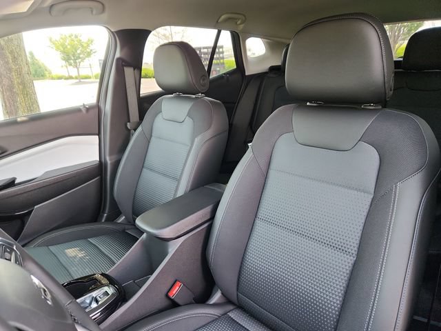 New 2026 Chevrolet Trax LT w/ Driver Confidence Package FWD image 13