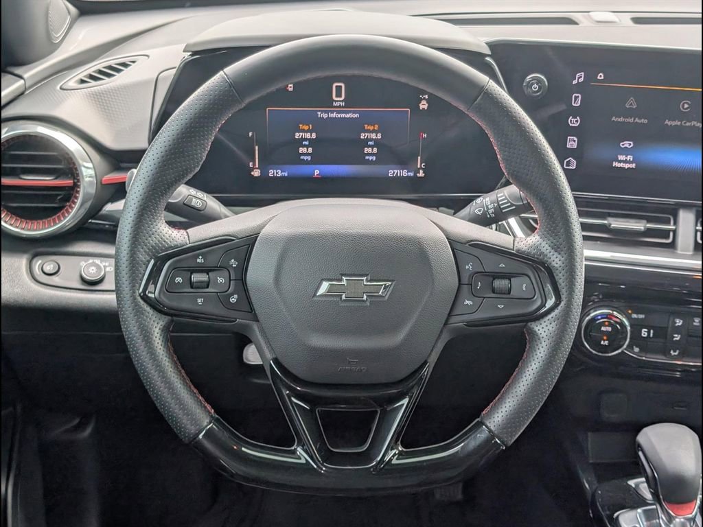 Used 2025 Chevrolet Trax RS w/ Driver Confidence Package image 12