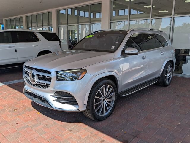 Used 2023 Mercedes-Benz GLS 580 4MATIC image 3