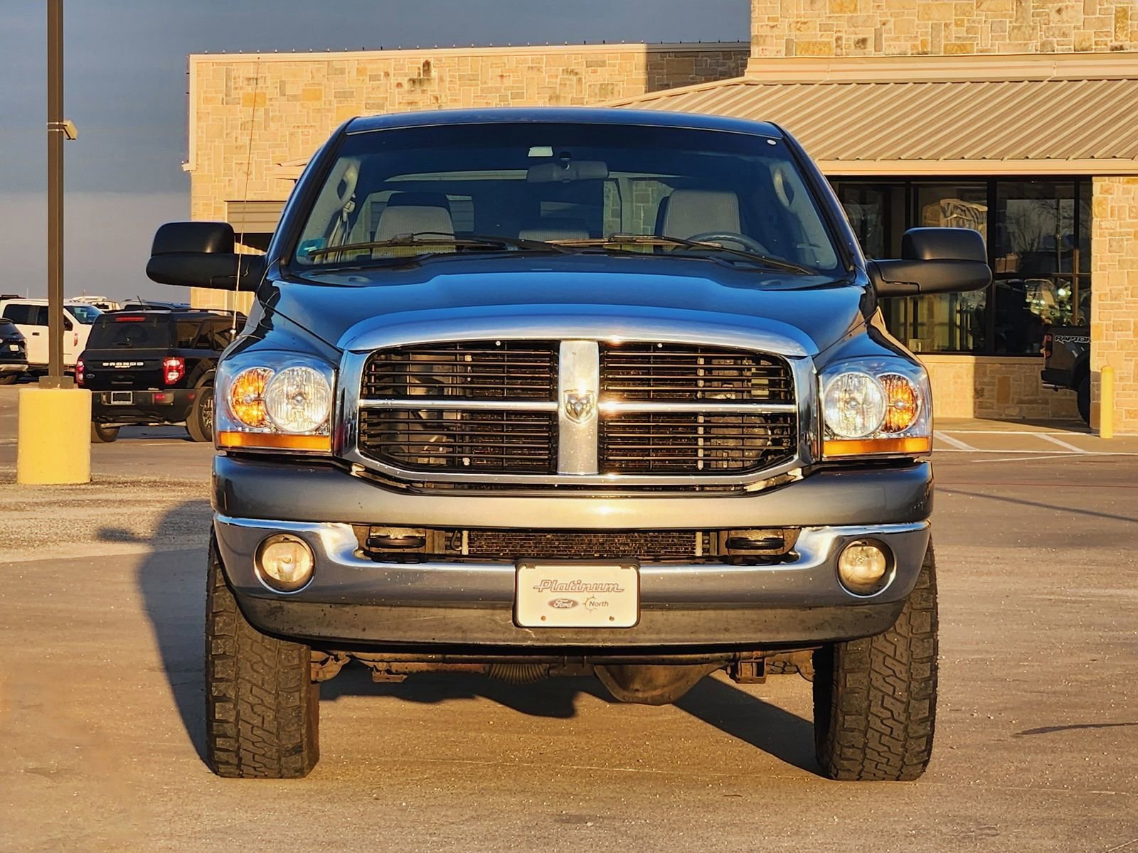 Used 2006 Dodge Ram 2500 Truck SLT image 6