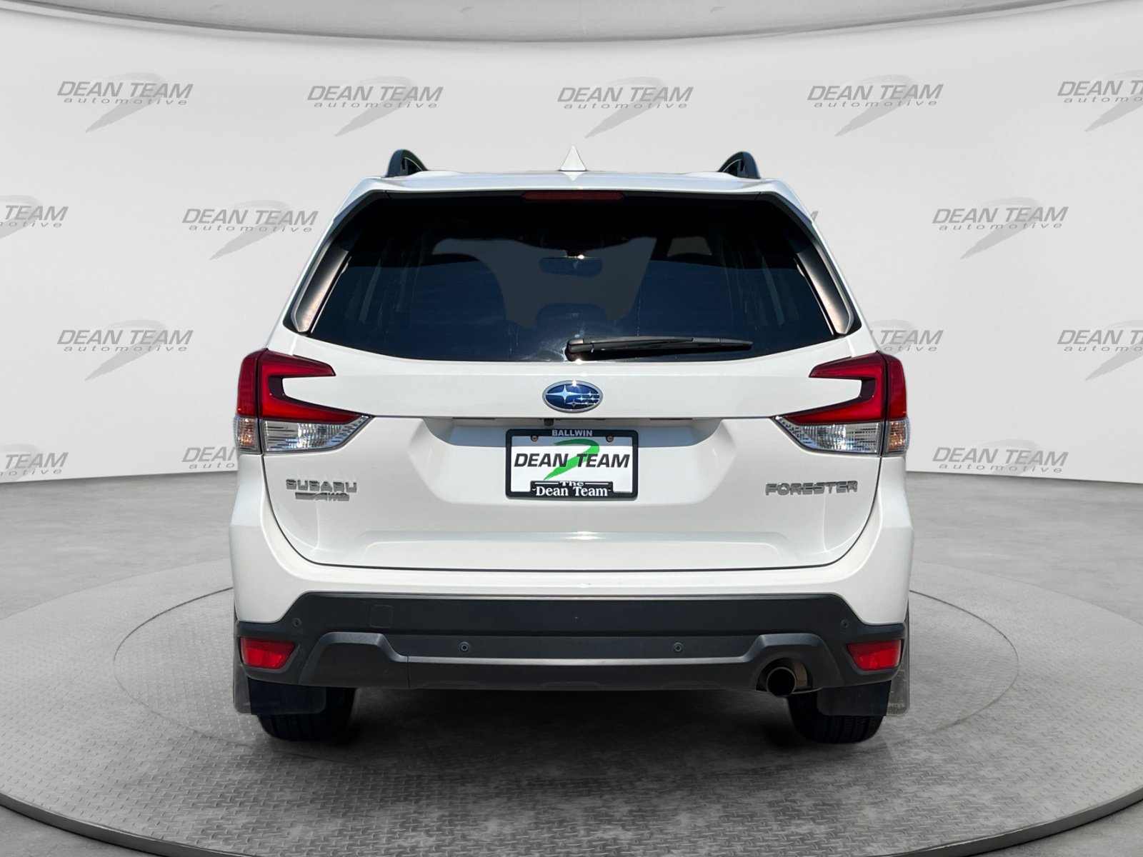 Used 2023 Subaru Forester Limited AWD/4WD image 6