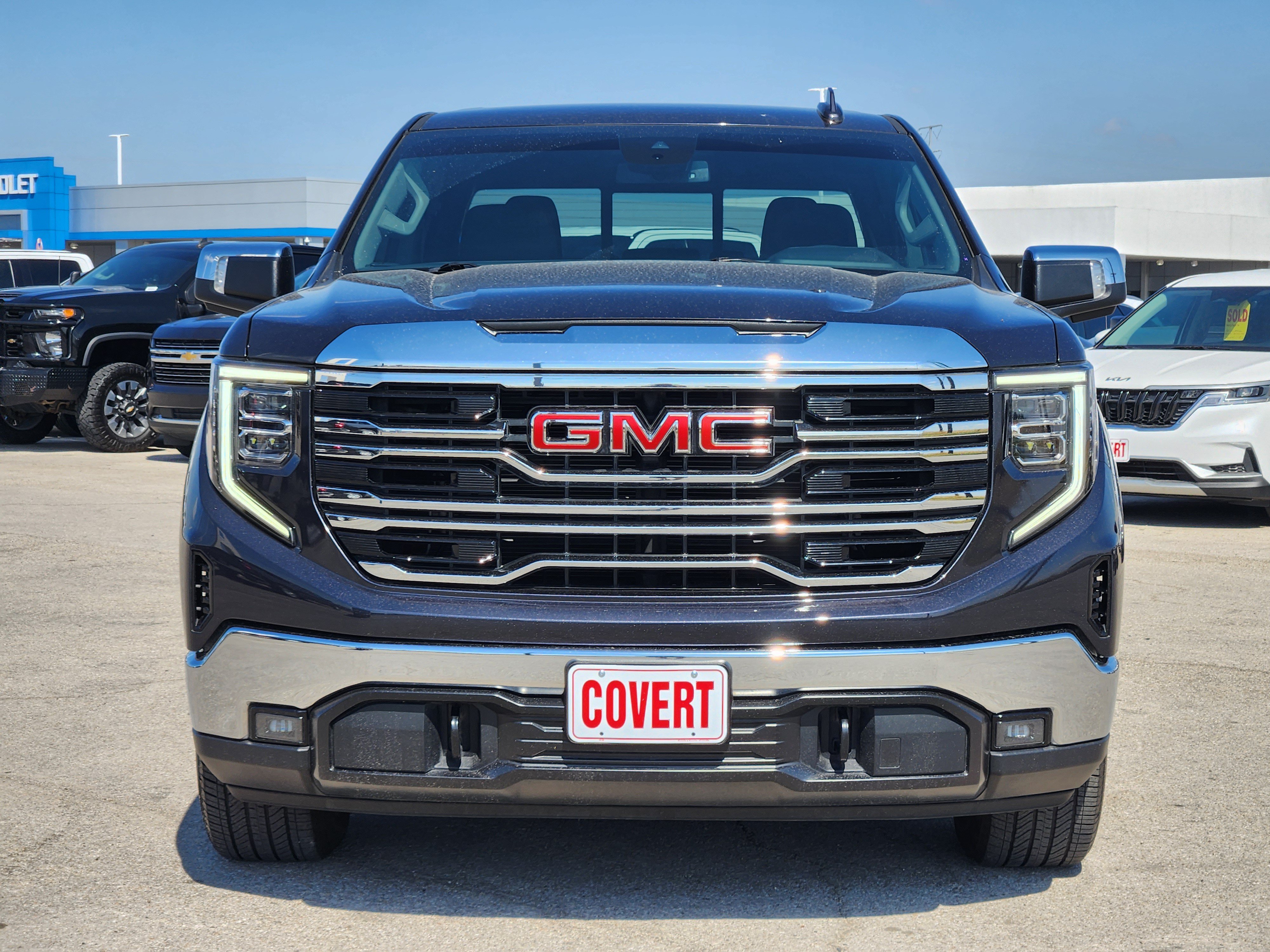 Used 2023 GMC Sierra 1500 SLT RWD image 2