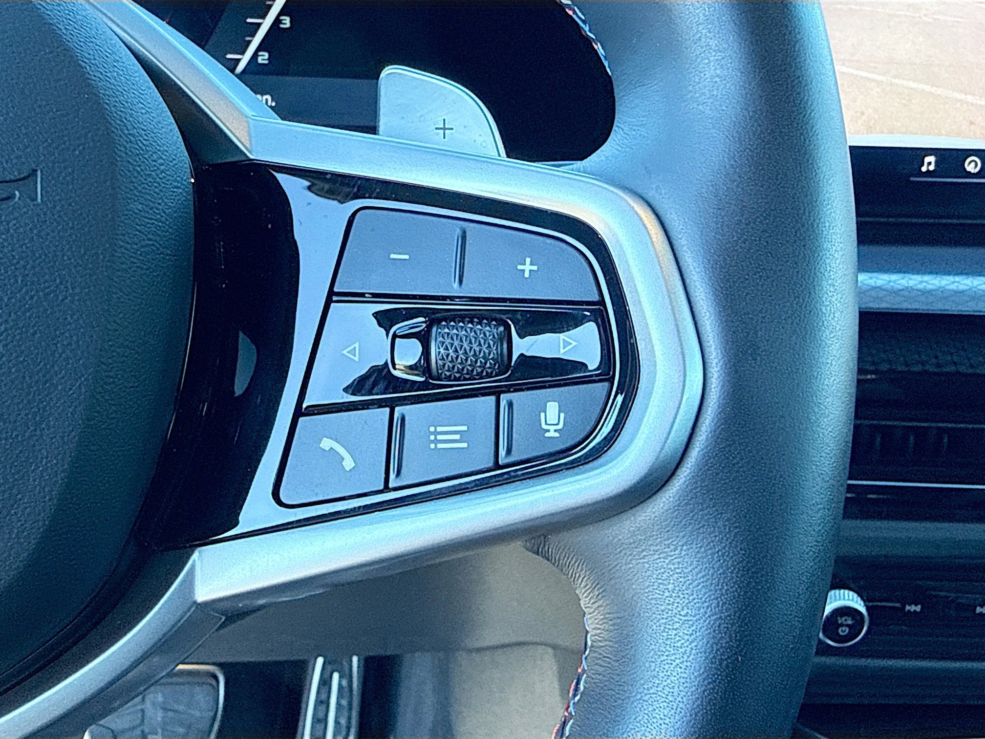 Used 2025 BMW 440i xDrive image 39