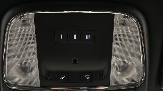 Used 2022 Dodge Charger Scat Pack w/ Dynamics Package image 15