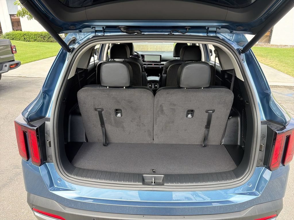 Used 2025 Kia Sorento EX w/ EX Panoramic Sunroof Package FWD image 21