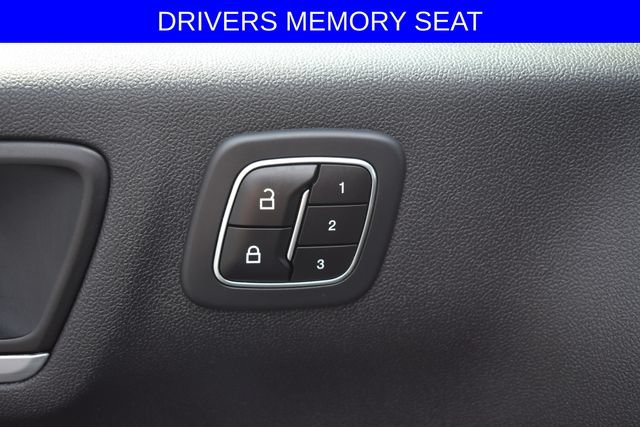 Used 2023 Ford Escape Platinum AWD/4WD image 6