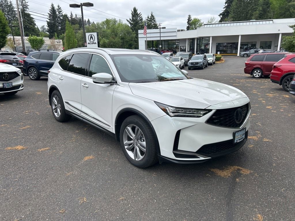 Used 2025 Acura MDX SH-AWD image 2