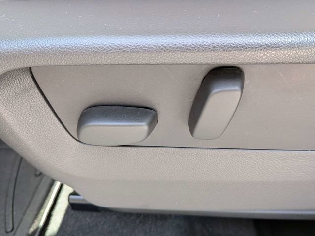 Used 2023 Buick Envision Avenir image 17