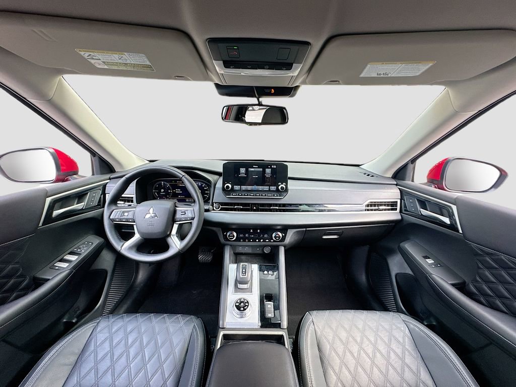 Used 2023 Mitsubishi Outlander SEL image 16