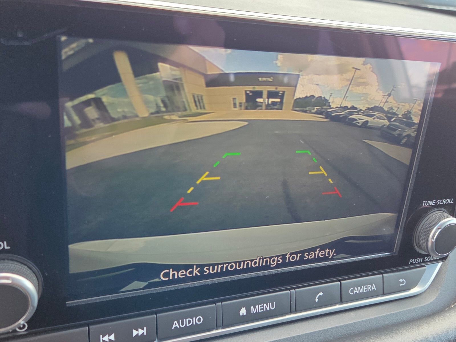 Used 2024 Nissan Rogue S image 20