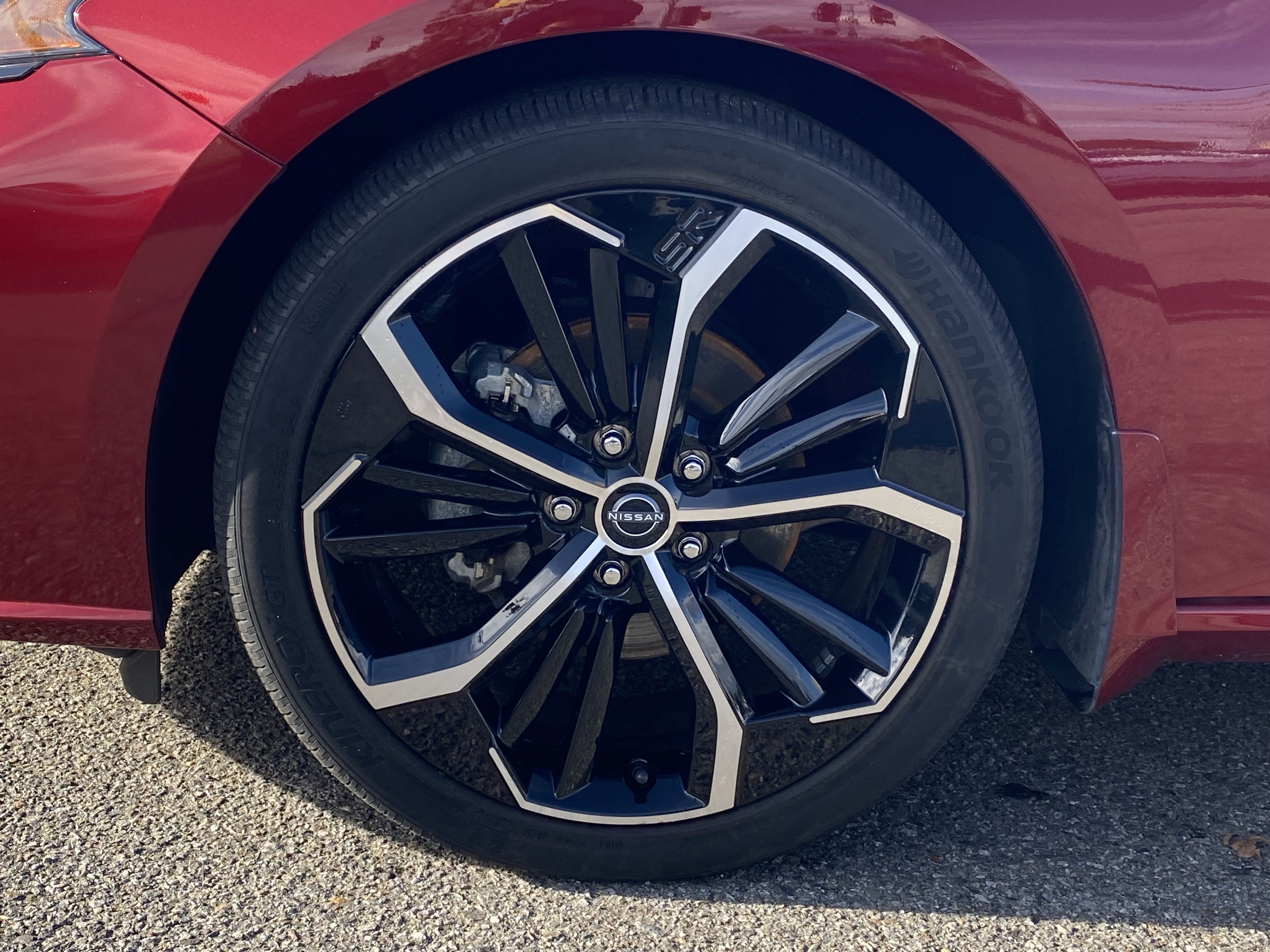 Used 2023 Nissan Altima 2.5 SR w/ SR Premium Package image 9