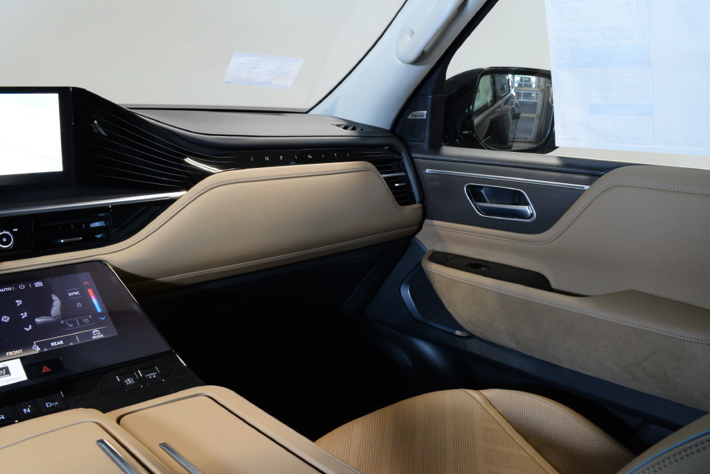 New 2027 INFINITI QX80 Luxe w/ Cargo Package AWD/4WD image 15