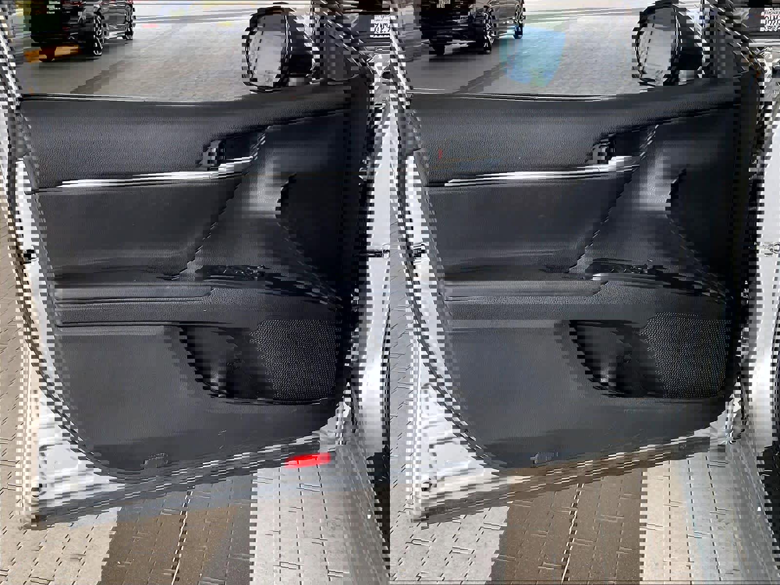 Used 2021 Toyota Camry SE FWD image 23