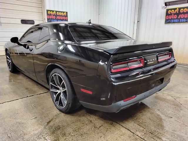 Used 2017 Dodge Challenger R/T Scat Pack RWD image 6